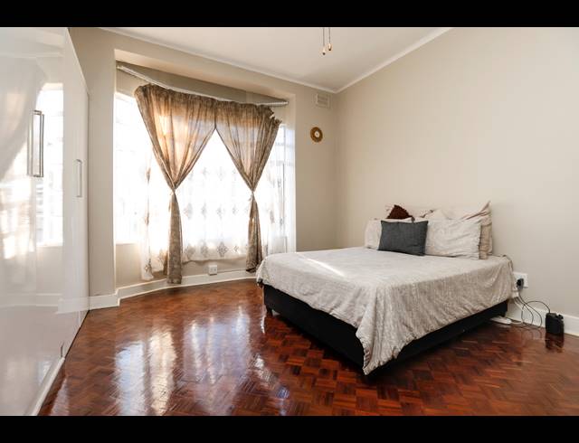 2.5 BEDROOM APARTMENT FOR SALE IN ESSENWOOD